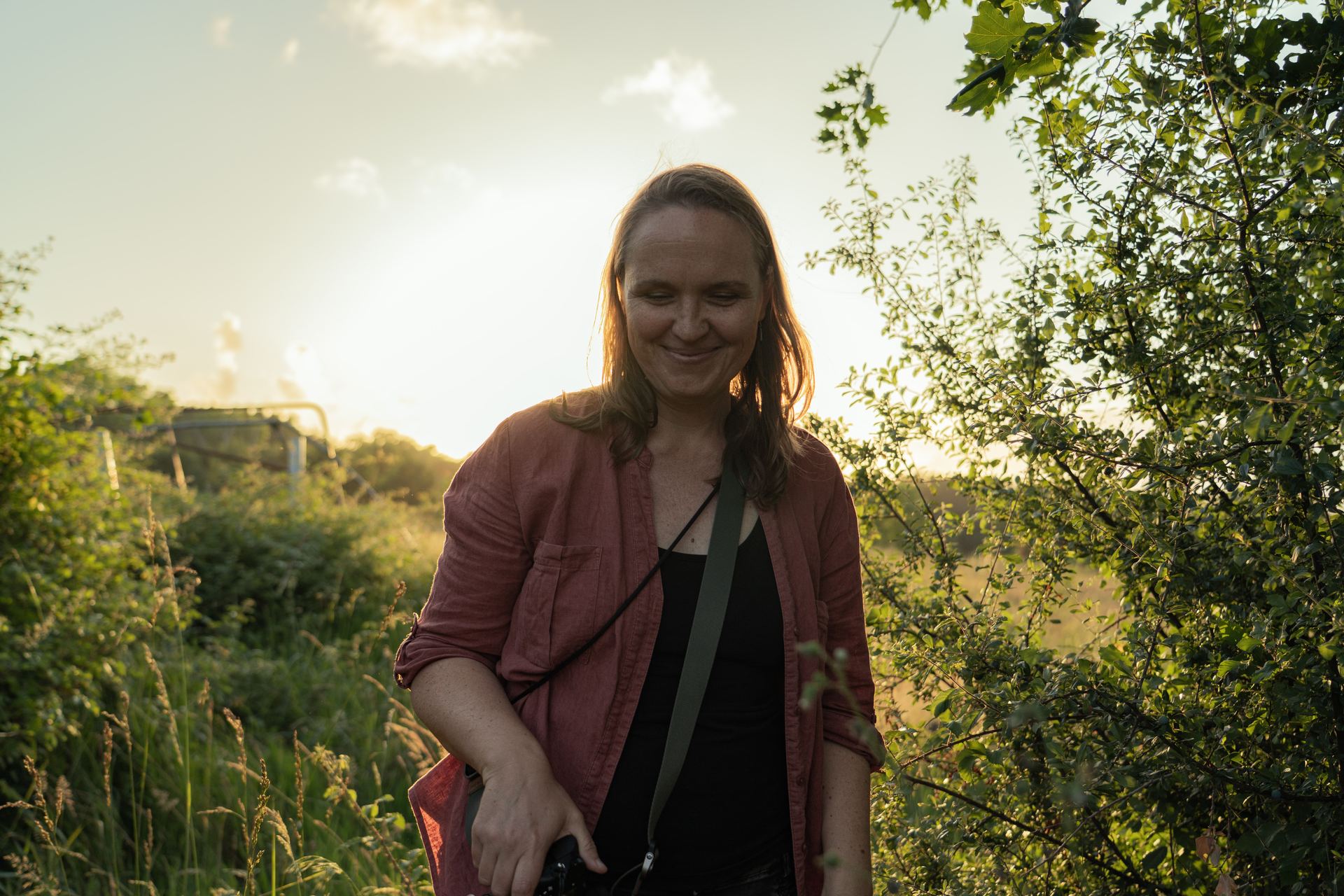 Hannah Stiegler dans un cadre naturel en Dordogne